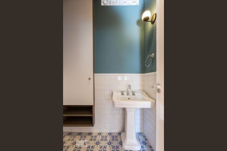 Apartamento à venda com 90m², 1 quarto e sem vaga Apartamento à venda com 90m², 1 quarto e sem vagaBanheiro