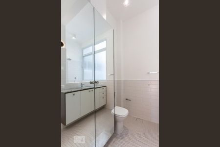 Apartamento à venda com 90m², 1 quarto e sem vaga Apartamento à venda com 90m², 1 quarto e sem vagaBanheiro Suite