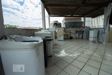 Lavanderia de kitnet/studio para alugar com 1 quarto, 17m² em Parque das Paineiras, São Paulo