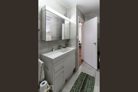 Banheiro de apartamento para alugar com 1 quarto, 57m² em Itaim Bibi, São Paulo