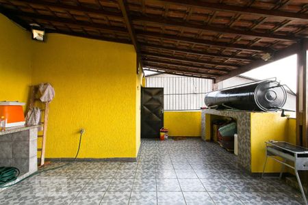 Casa à venda com 300m², 4 quartos e 4 vagasVaranda com Churrasqueira