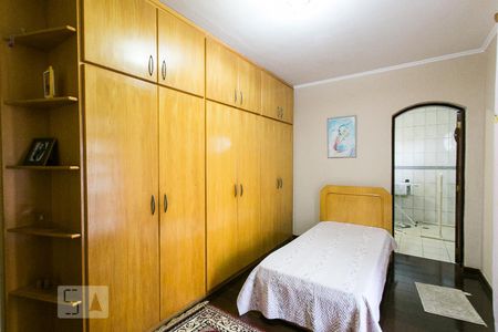 Casa à venda com 300m², 4 quartos e 4 vagasSuíte 2