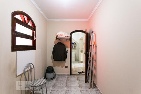 Casa à venda com 300m², 4 quartos e 4 vagasQuarto de Serviço