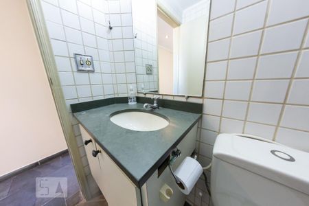Apartamento para alugar com 60m², 2 quartos e sem vaga Apartamento para alugar com 60m², 2 quartos e sem vagaBanheiro