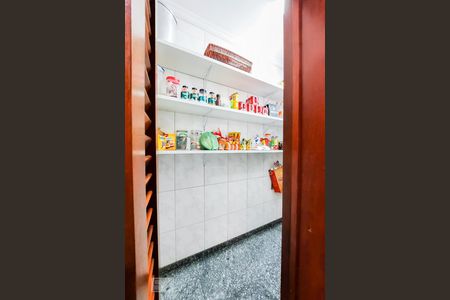 Casa à venda com 561m², 5 quartos e 4 vagasCozinha