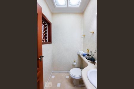 Casa à venda com 561m², 5 quartos e 4 vagasLavabo