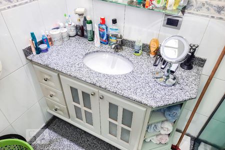 Casa à venda com 561m², 5 quartos e 4 vagasBanheiro da Suíte 2