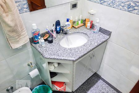 Casa à venda com 561m², 5 quartos e 4 vagasBanheiro Social