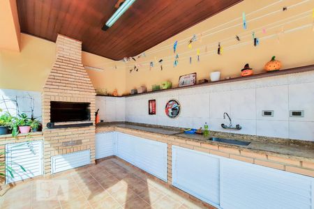 Casa à venda com 561m², 5 quartos e 4 vagasÁrea Gourmet