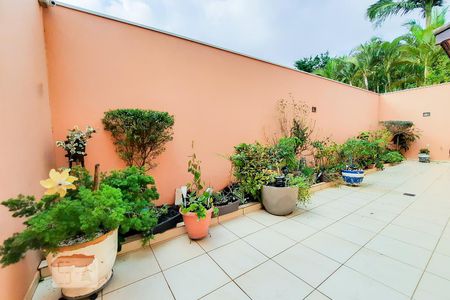 Casa à venda com 561m², 5 quartos e 4 vagasÁrea Gourmet