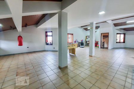 Casa à venda com 561m², 5 quartos e 4 vagasSalão de Festas