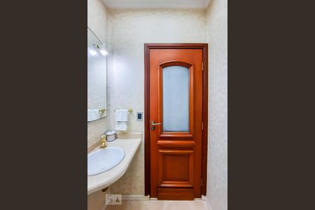 Casa à venda com 561m², 5 quartos e 4 vagasLavabo