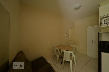 Sala de apartamento para alugar com 1 quarto, 32m² em Comércio Local Norte 204, Brasília