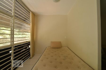 Quarto de apartamento para alugar com 1 quarto, 32m² em Comércio Local Norte 204, Brasília