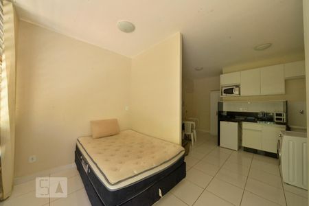 Quarto de apartamento para alugar com 1 quarto, 32m² em Comércio Local Norte 204, Brasília