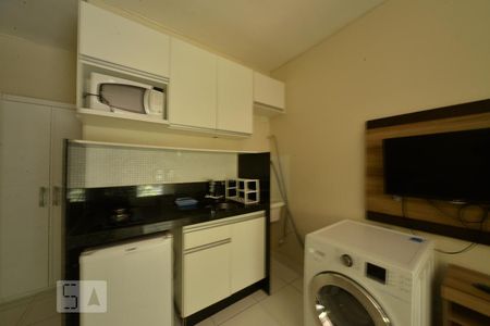 Cozinha de apartamento para alugar com 1 quarto, 32m² em Comércio Local Norte 204, Brasília