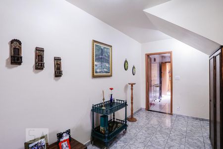 Corredor de casa para alugar com 3 quartos, 155m² em Vila Romana, São Paulo