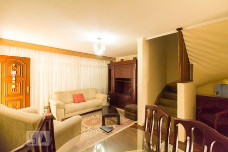 Sala de casa para alugar com 3 quartos, 152m² em Parque Peruche, São Paulo