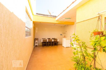 Casa à venda com 152m², 3 quartos e 2 vagas Casa à venda com 152m², 3 quartos e 2 vagasÁrea de Serviço