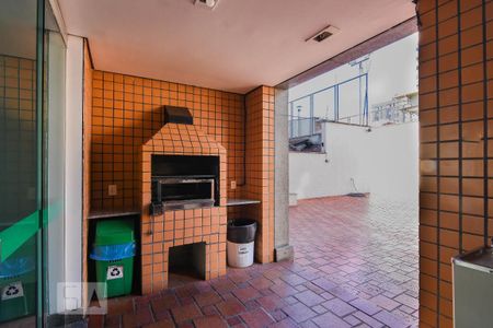 Apartamento à venda com 200m², 3 quartos e 3 vagasChurrasqueira Edifício