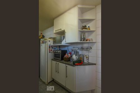 Apartamento à venda com 200m², 3 quartos e 3 vagasCozinha