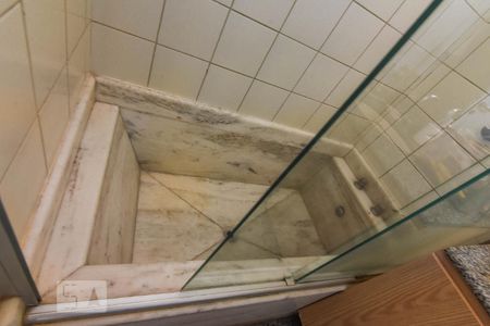 Apartamento à venda com 200m², 3 quartos e 3 vagasBanheira Banheiro Quarto 1 Suíte