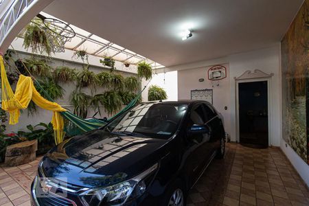 Casa à venda com 279m², 4 quartos e 4 vagasGaragem