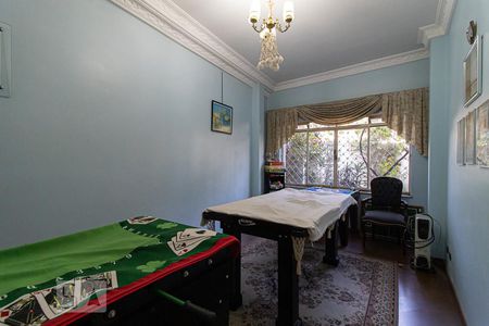 Casa à venda com 279m², 4 quartos e 4 vagasSalão de Jogos