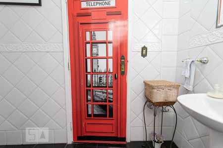 Casa à venda com 279m², 4 quartos e 4 vagasv