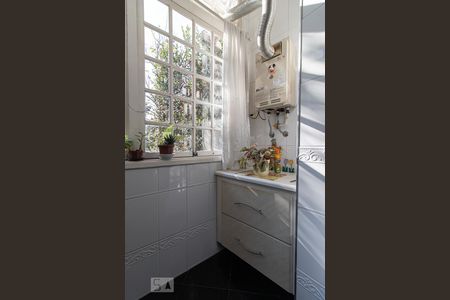 Casa à venda com 279m², 4 quartos e 4 vagasCozinha