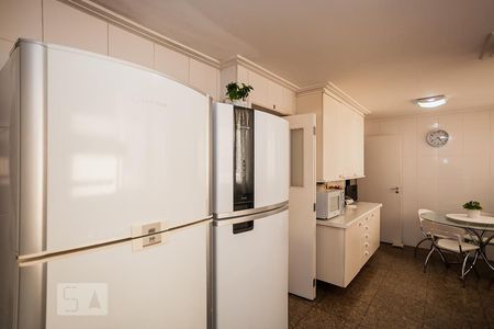 Apartamento à venda com 160m², 4 quartos e 2 vagasCozinha