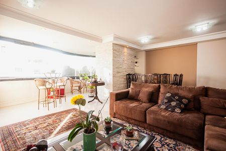 Apartamento à venda com 160m², 4 quartos e 2 vagasSala