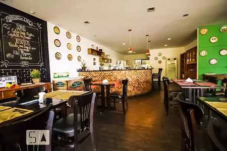 Apartamento à venda com 160m², 4 quartos e 2 vagasRestaurante