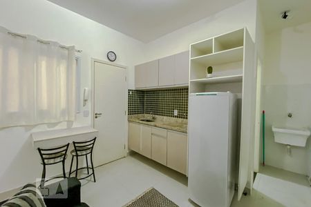Sala e Cozinha de apartamento para alugar com 1 quarto, 25m² em Mooca, São Paulo