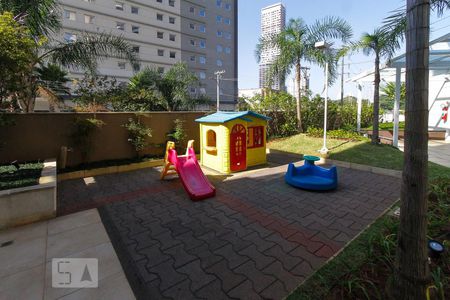 Apartamento à venda com 74m², 2 quartos e 1 vagaÁrea Comum - Playground