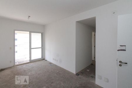 Apartamento à venda com 74m², 2 quartos e 1 vagaSala