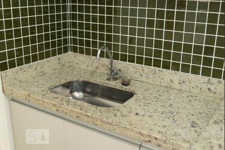 Sala/Cozinha de kitnet/studio para alugar com 1 quarto, 28m² em Mooca, São Paulo