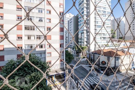 Vista da Sala de apartamento para alugar com 2 quartos, 60m² em Pinheiros, São Paulo