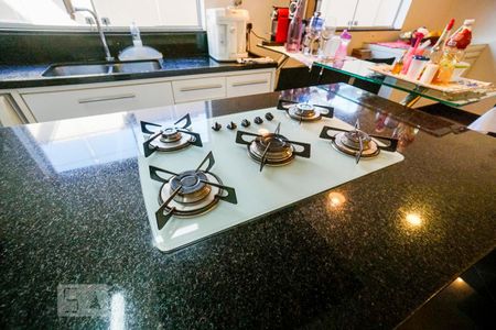 Casa à venda com 220m², 3 quartos e 5 vagasCooktop