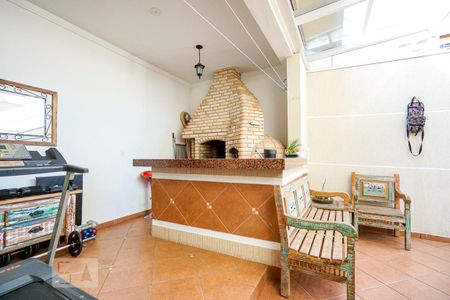 Casa à venda com 220m², 3 quartos e 5 vagasQuintal