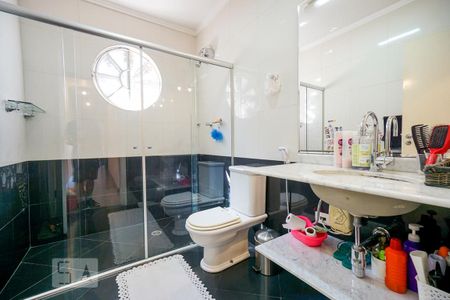 Casa à venda com 220m², 3 quartos e 5 vagasBanheiro social