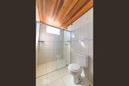 Casa à venda com 530m², 2 quartos e 1 vaga Casa à venda com 530m², 2 quartos e 1 vagaBanheiro da Suíte