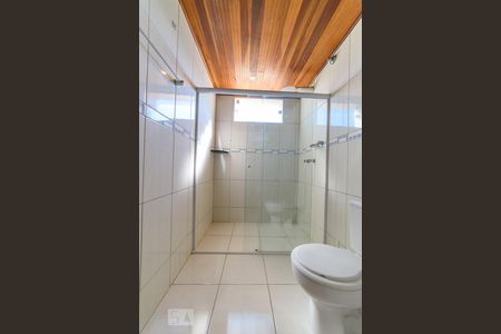 Casa à venda com 530m², 2 quartos e 1 vaga Casa à venda com 530m², 2 quartos e 1 vagaBanheiro da Suíte