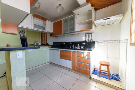 Casa à venda com 530m², 2 quartos e 1 vaga Casa à venda com 530m², 2 quartos e 1 vagaCozinha