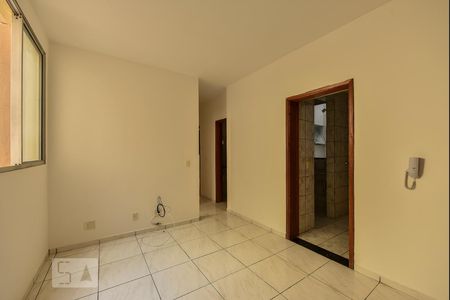 Apartamento para alugar com 82m², 3 quartos e 1 vagaSala