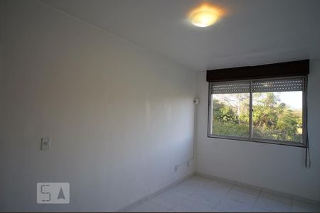 Dormitório de kitnet/studio à venda com 1 quarto, 43m² em Jardim Itu Sabará, Porto Alegre