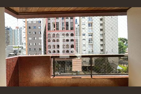 Varanda de apartamento para alugar com 3 quartos, 155m² em Cabral, Curitiba