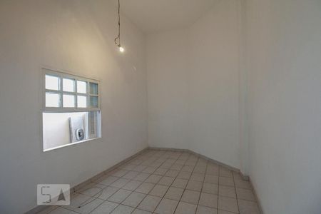 Sala/Quarto  de Casa com 1 quarto, 70m² Vila Carrão