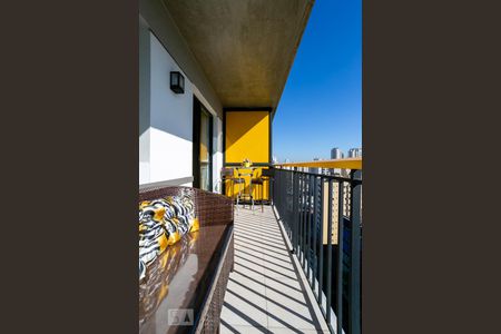 Studio para alugar com 33m², 1 quarto e 1 vaga Studio para alugar com 33m², 1 quarto e 1 vagaVaranda