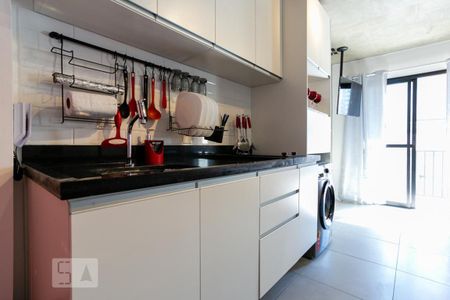 Studio para alugar com 33m², 1 quarto e 1 vaga Studio para alugar com 33m², 1 quarto e 1 vagaCozinha e Área de Serviço